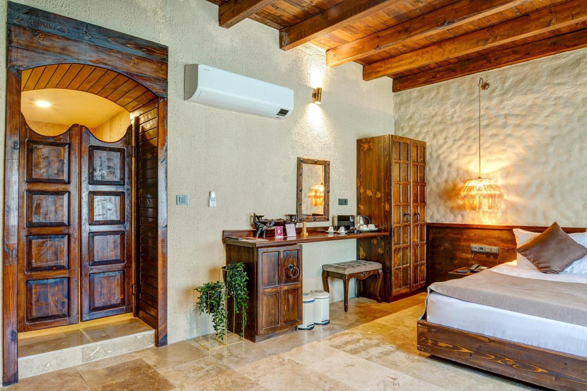 A La Mode Cappadocia Hotel เกอเรเม ภายนอก รูปภาพ