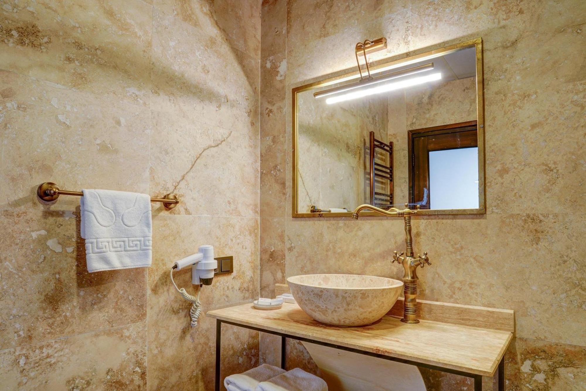 A La Mode Cappadocia Hotel เกอเรเม ภายนอก รูปภาพ