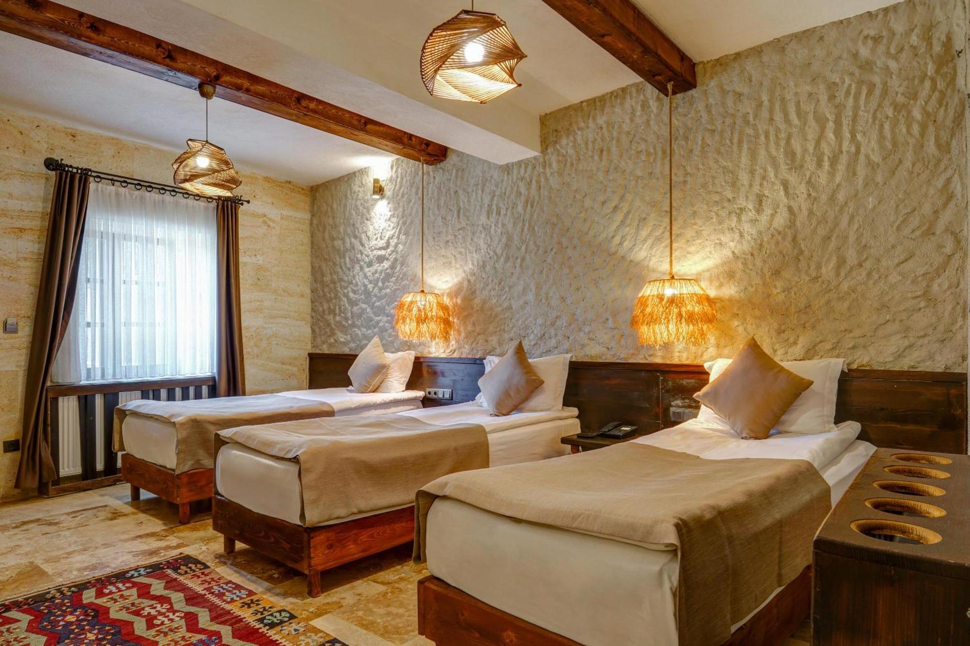 A La Mode Cappadocia Hotel เกอเรเม ภายนอก รูปภาพ